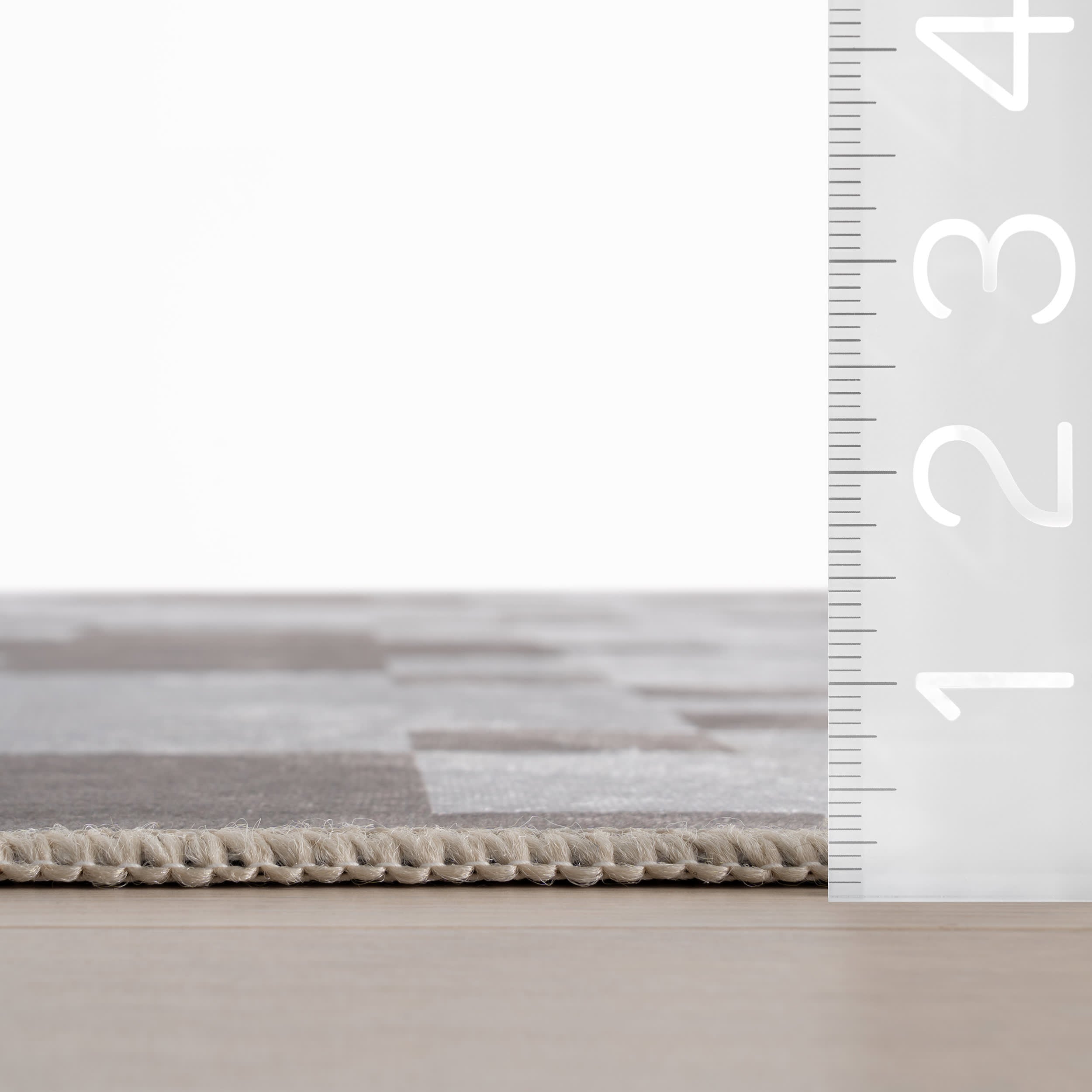 Ziana Southwestern Geometric Washable Rug | Taupe