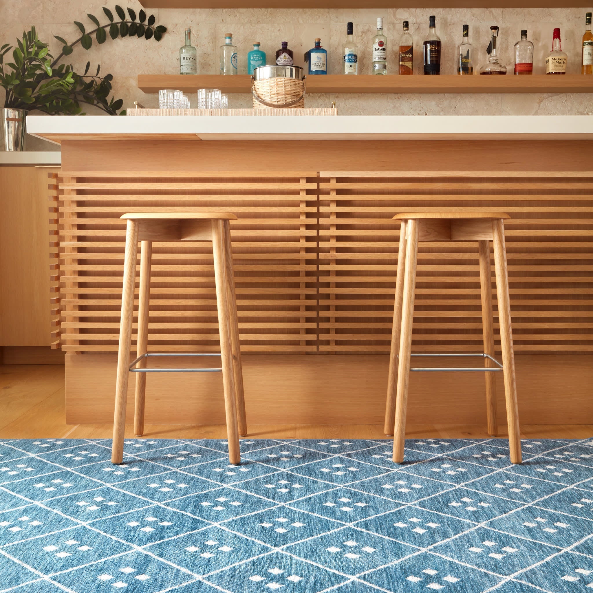 Kota Machine Washable Rug | Indigo Image principale du produit