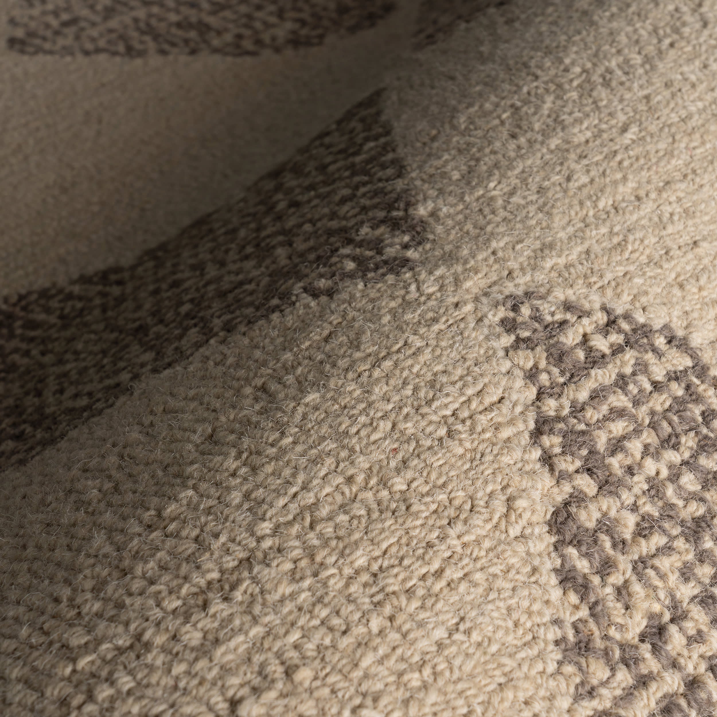 Tova Tufted Diamond Rug | Sand
