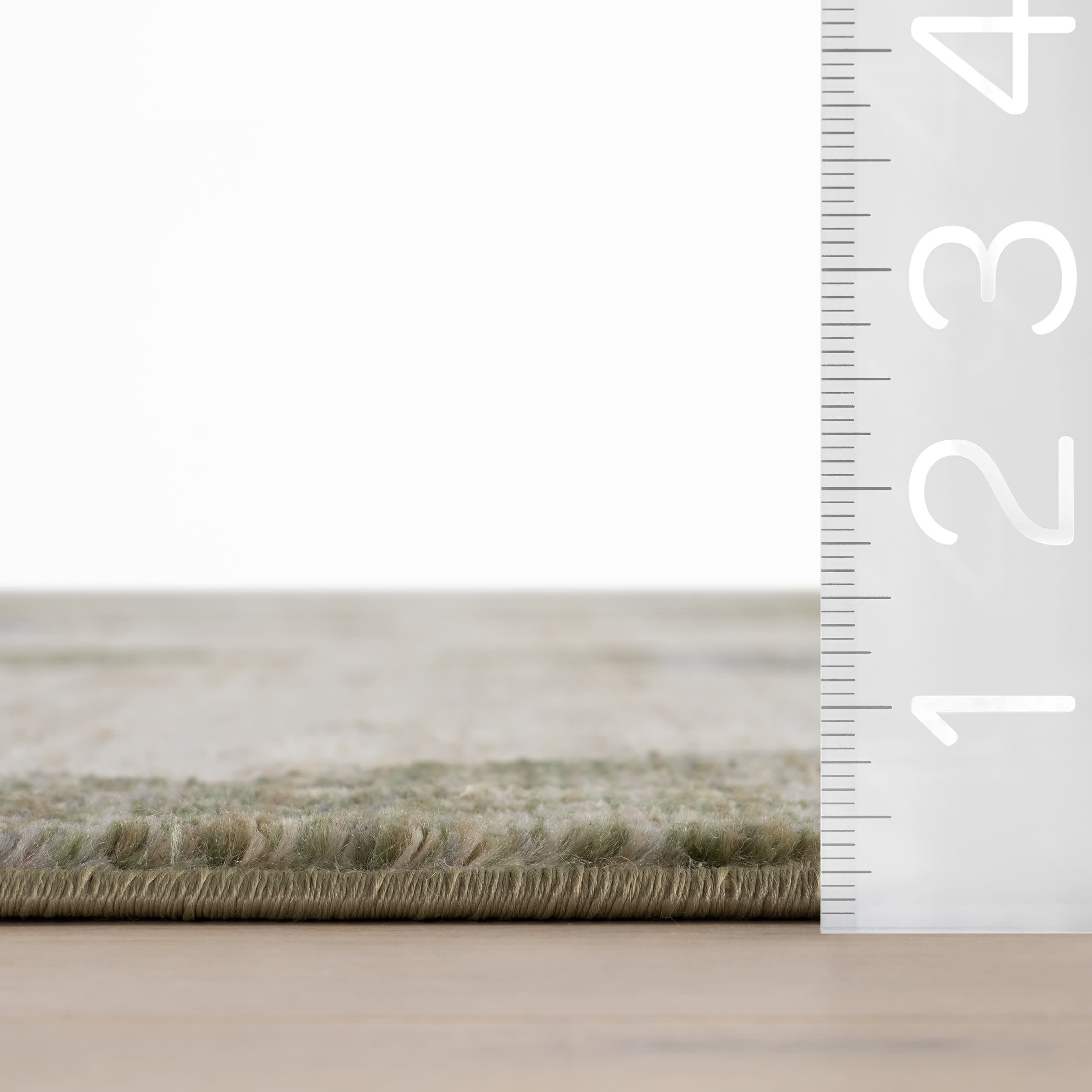 Vanni Checkered Fringed Rug | Green