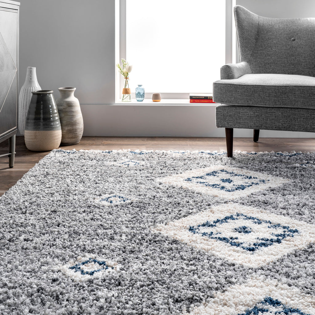 Diamond Totem Shag With Tassels Rug | Grey