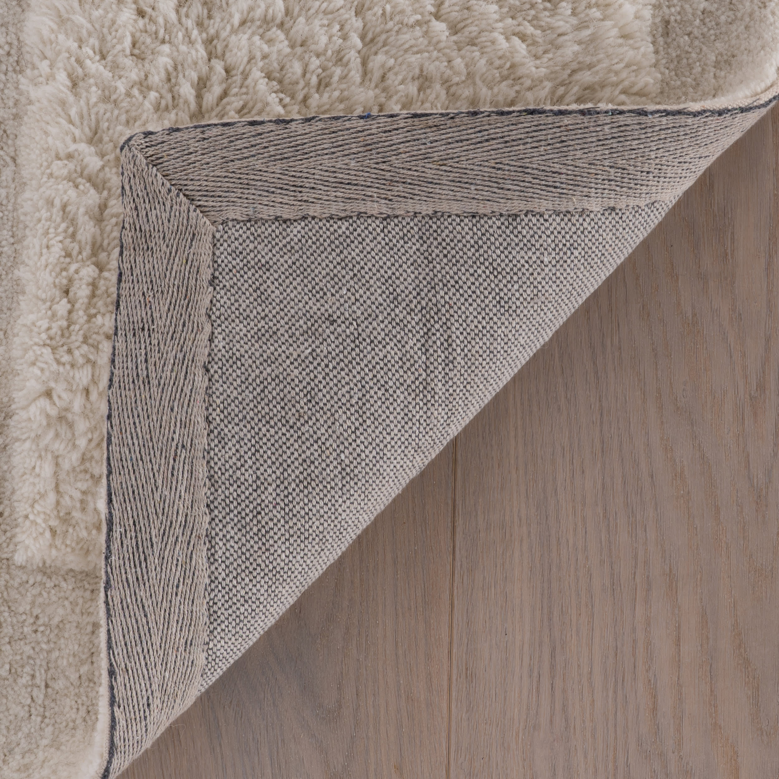 Sorvelle Modern Solid Wool Rug | Ivory
