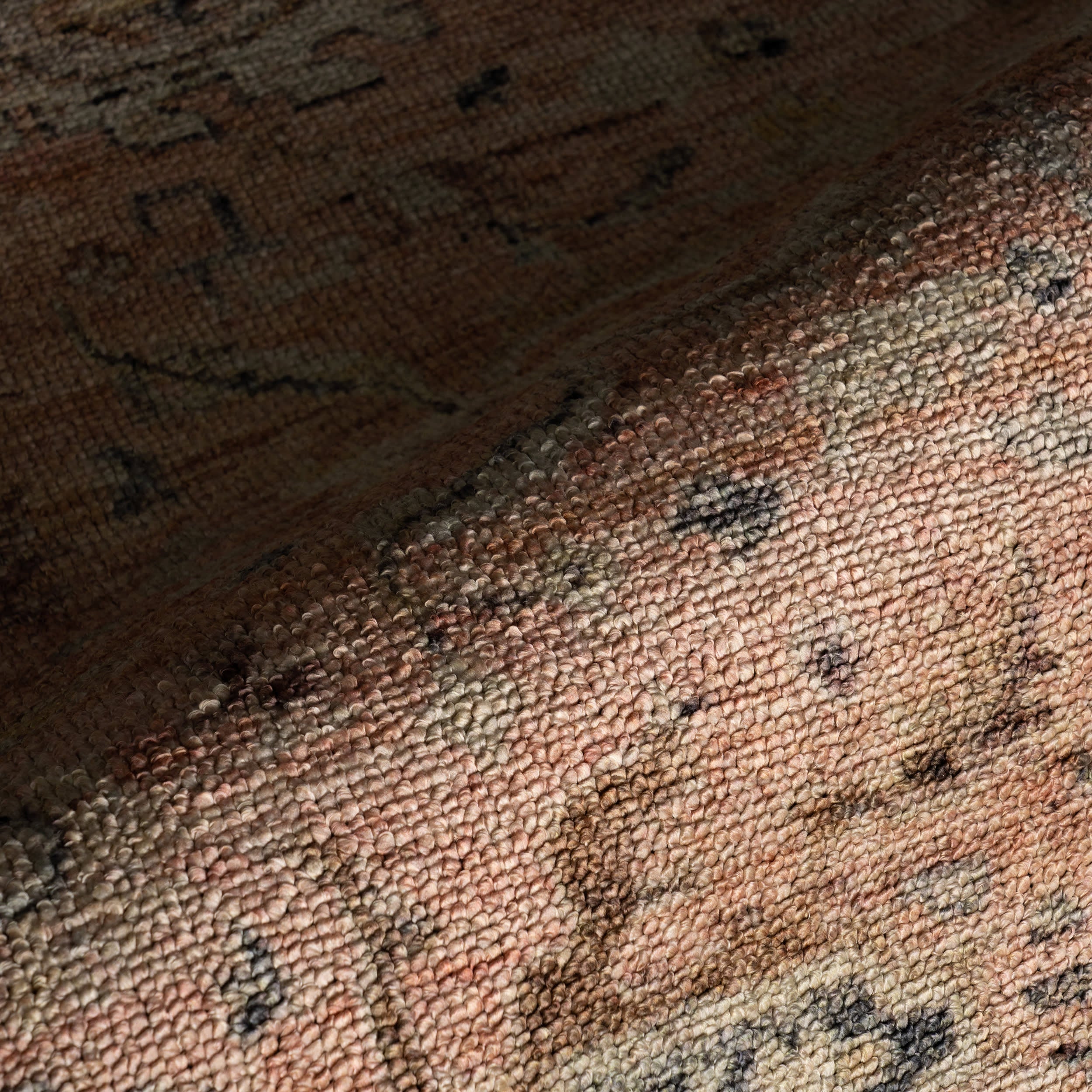 Mirelda Traditional Bordered Washable Rug | Peach