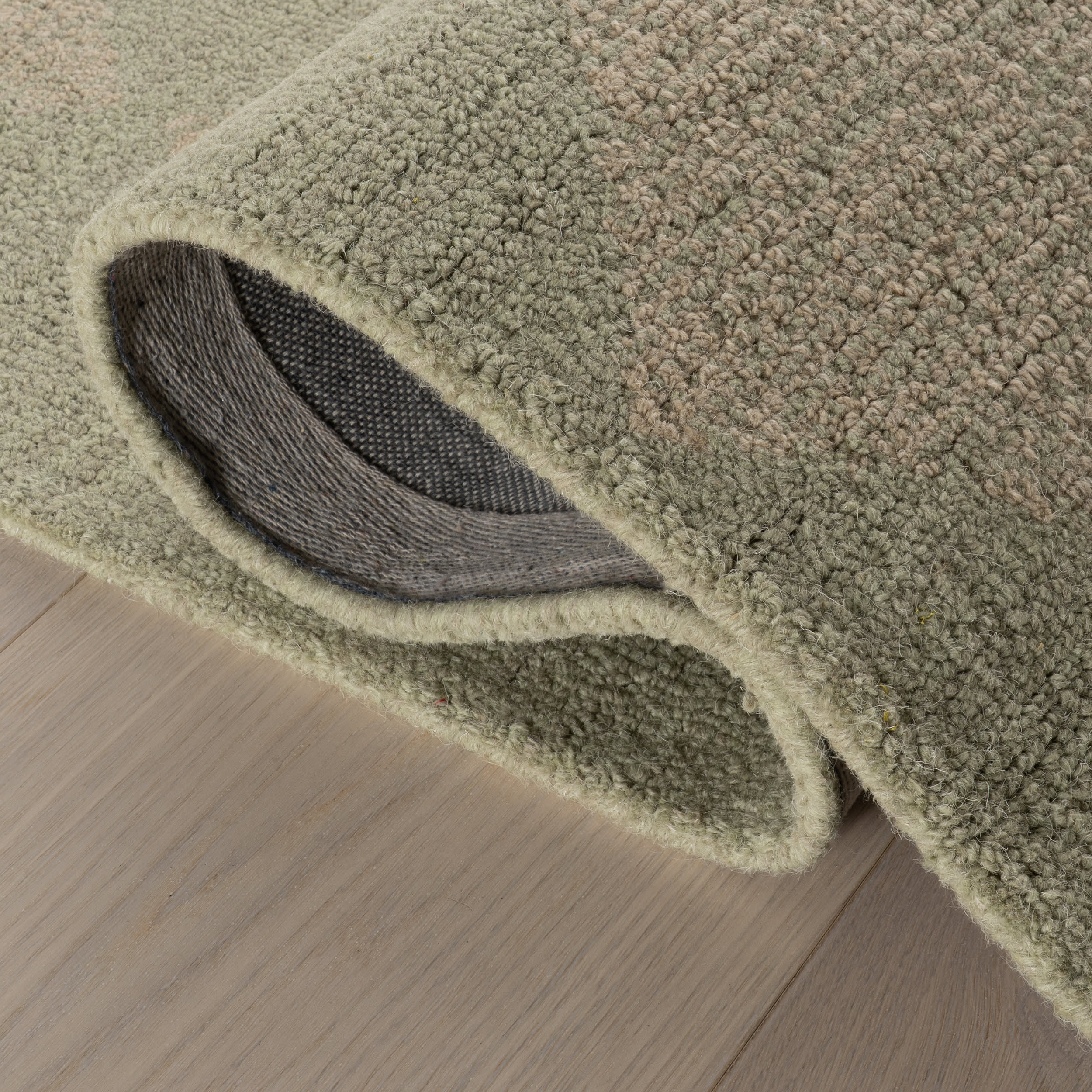 Tova Tufted Diamond Rug | Green