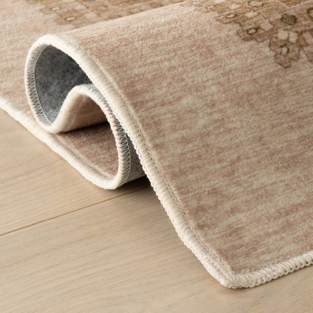 Manvie Traditional Washable Rug | Brown