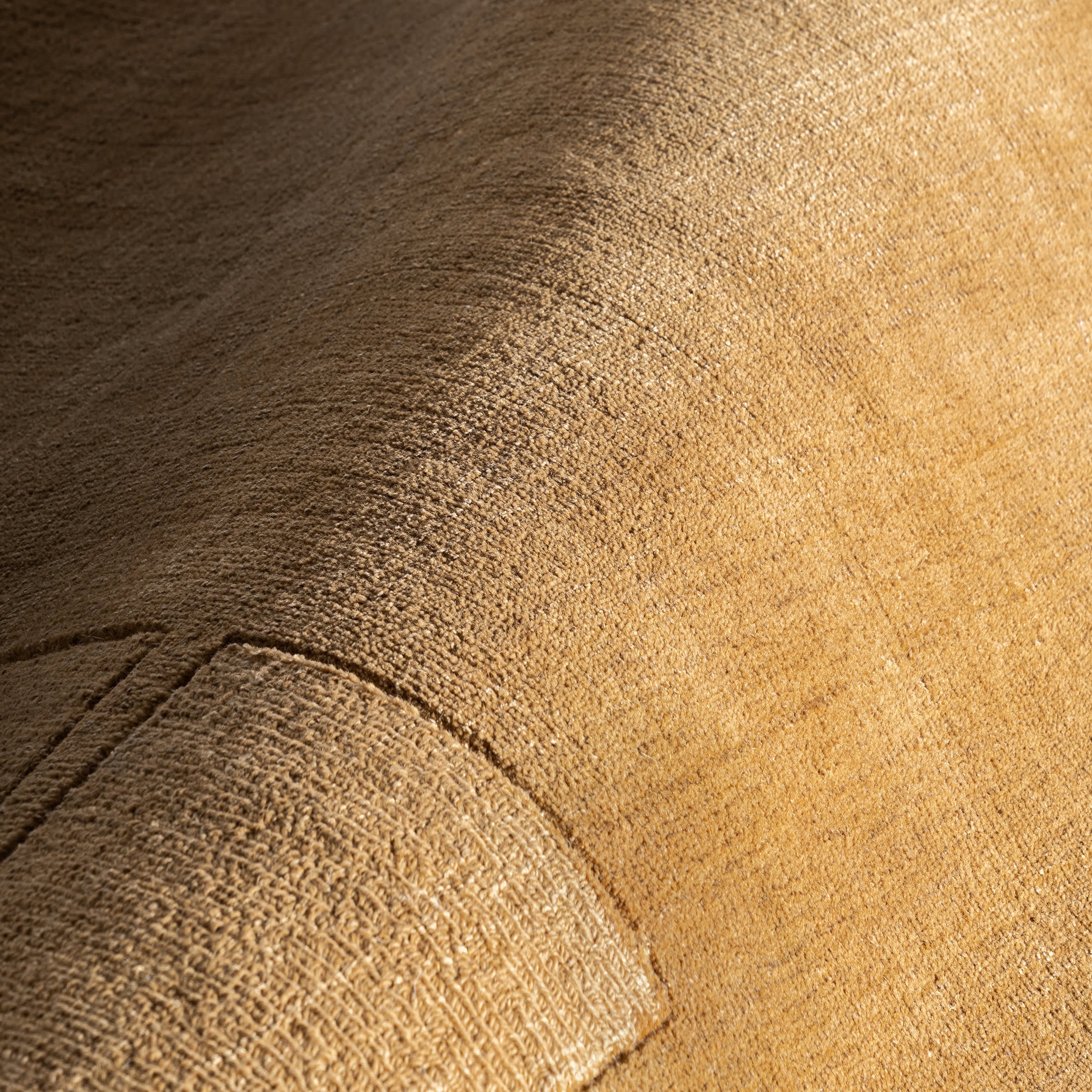 Petra High-Low Wool-Blend Rug | Wheat