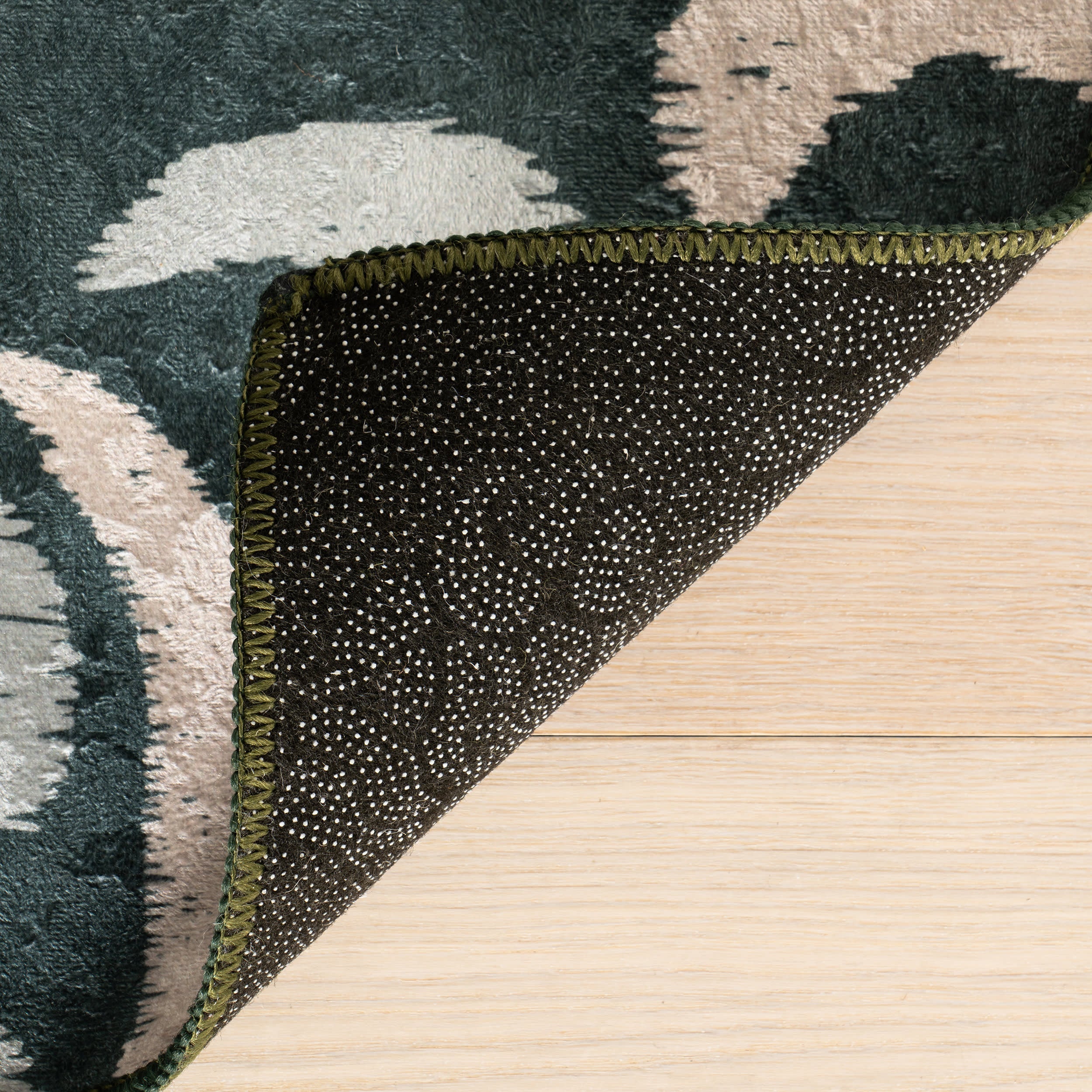Fayna Floral Washable Rug | Green