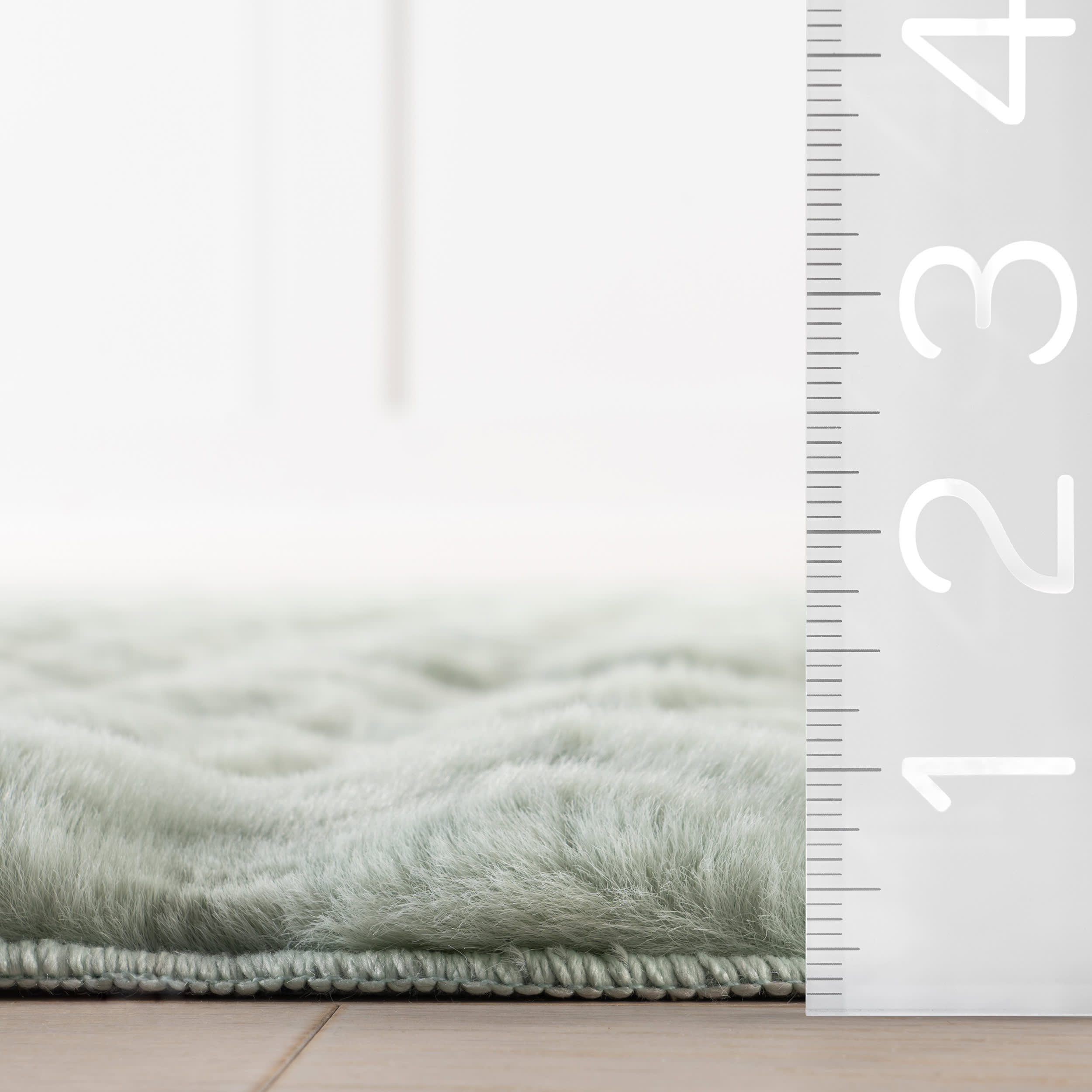 Ivana Checkered Plush Cloud Washable Rug | Mint Green