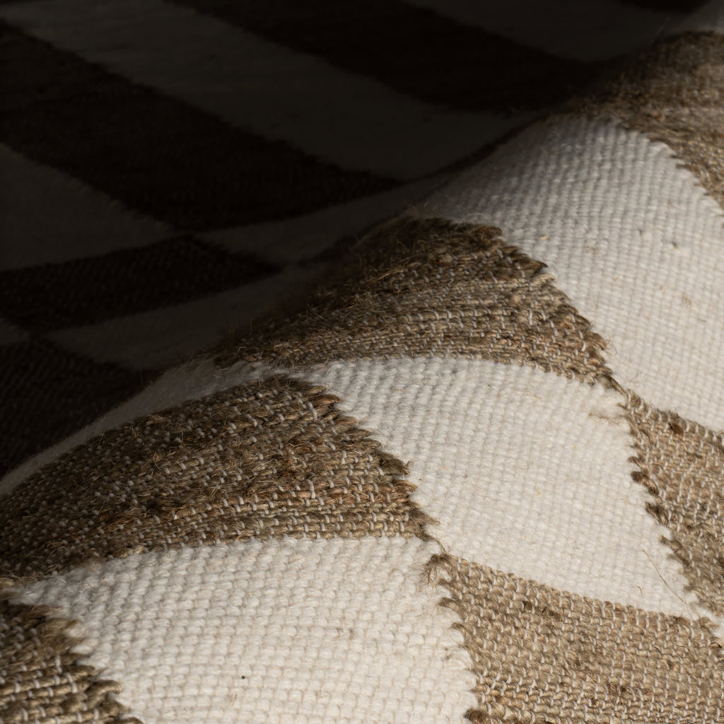 Tierra Jute Modern Farmhouse Rug | Brown