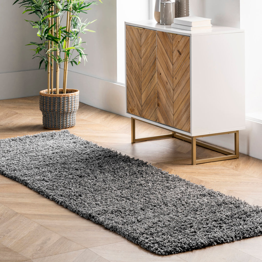 Plush Solid Shaggy Rug | Grey