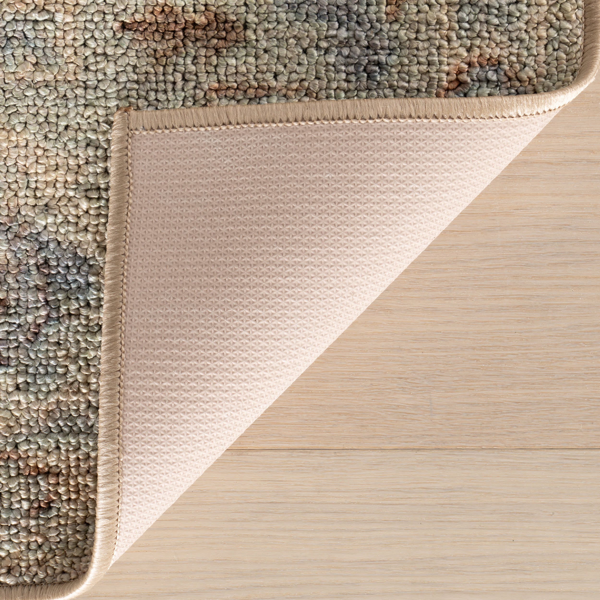 Viret Traditional Bordered Washable Rug | Blue
