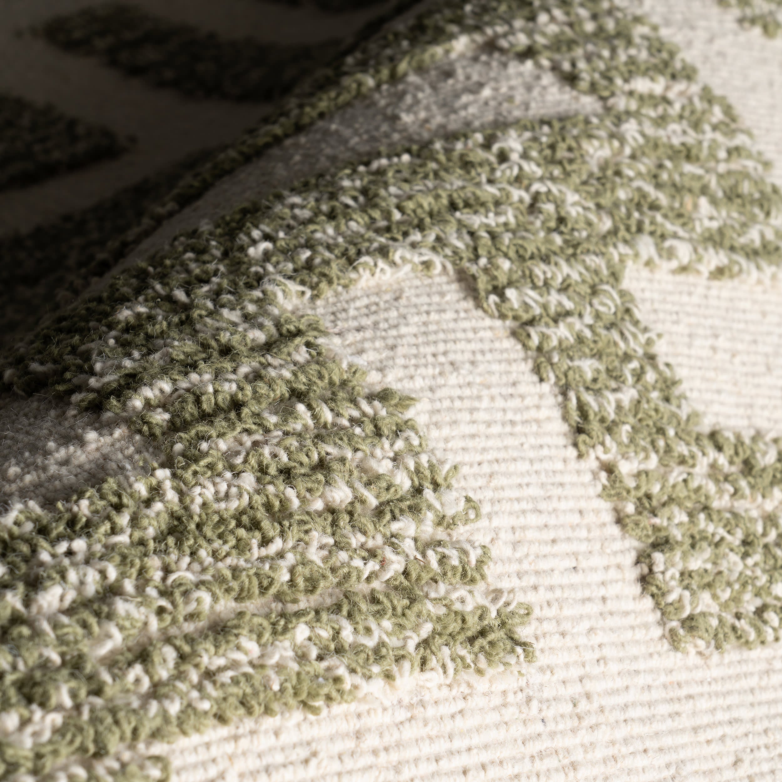 Riel Bohemian Geometric Wool Rug | Green