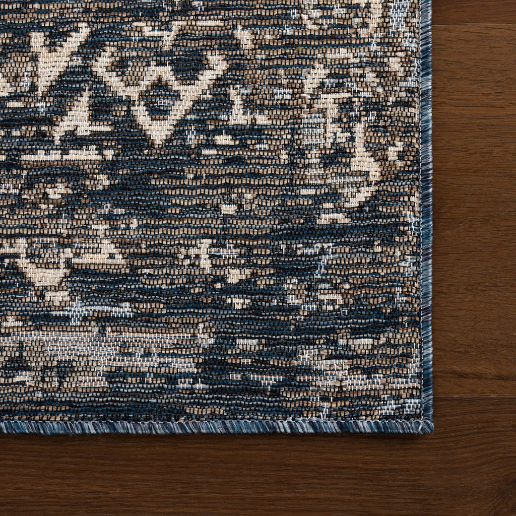 Solia Traditional Medallion Indoor/Outdoor Rug | Navy