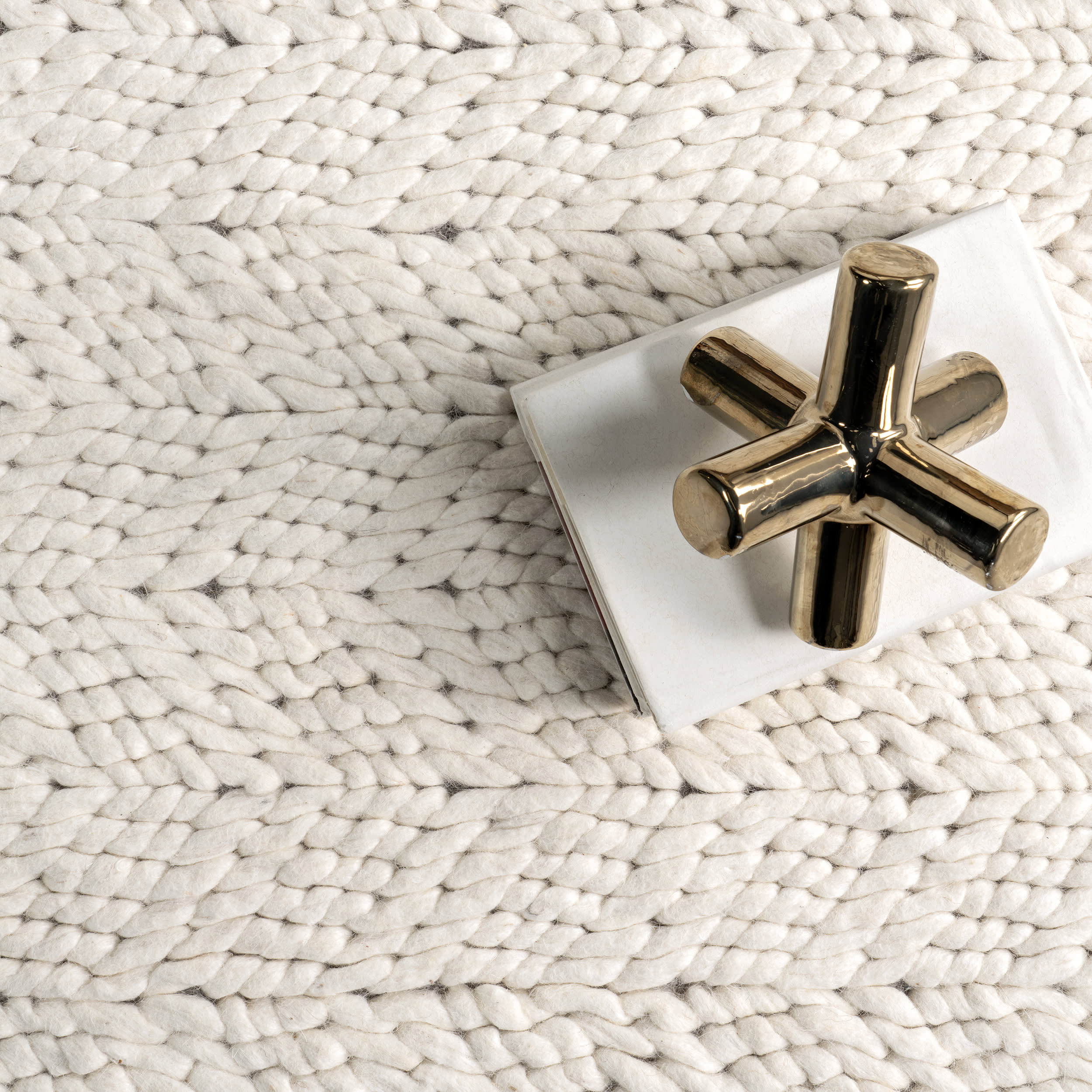 Therese Chevron Wool Rug | Ivory