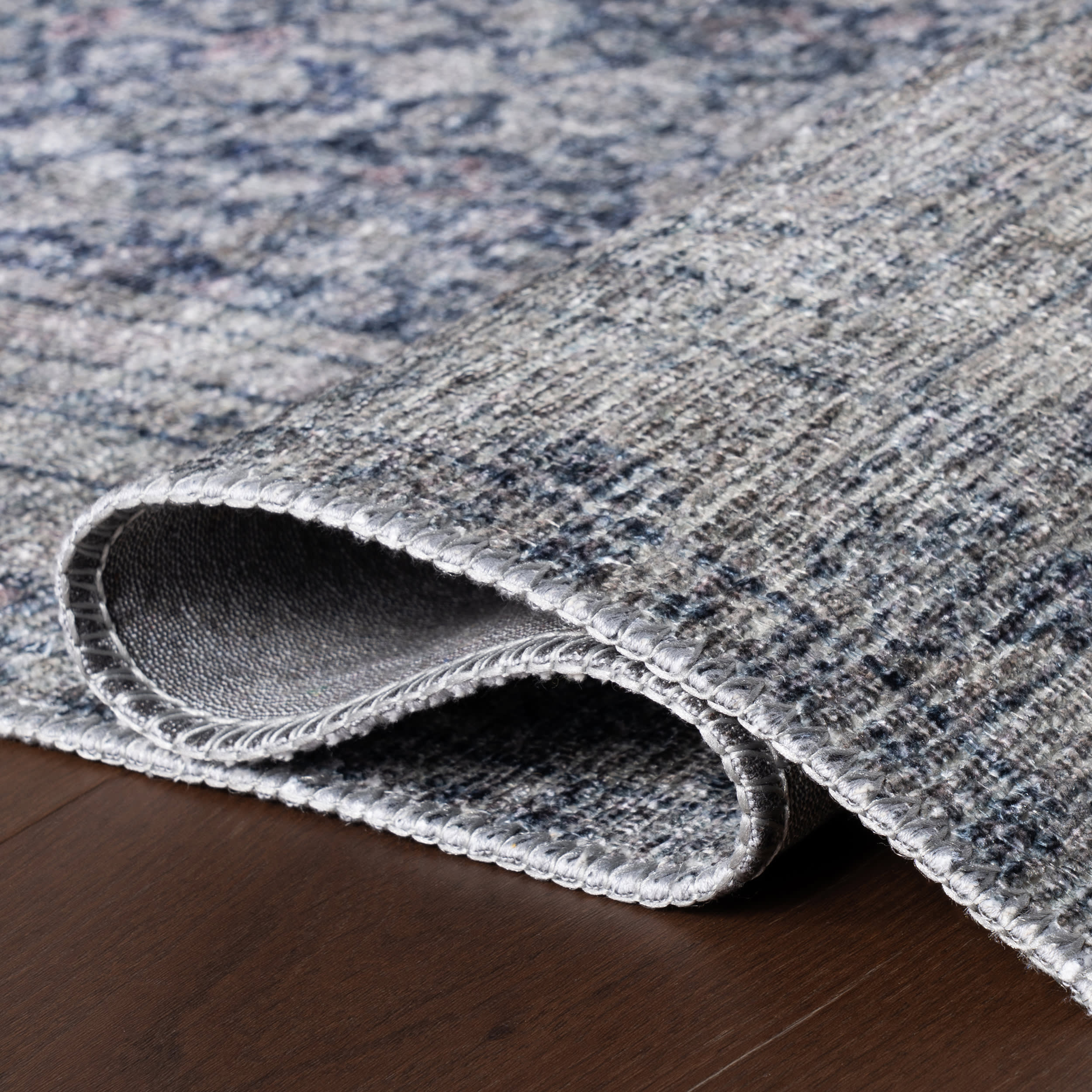 Zella Vintage & Distressed Washable Rug | Blue