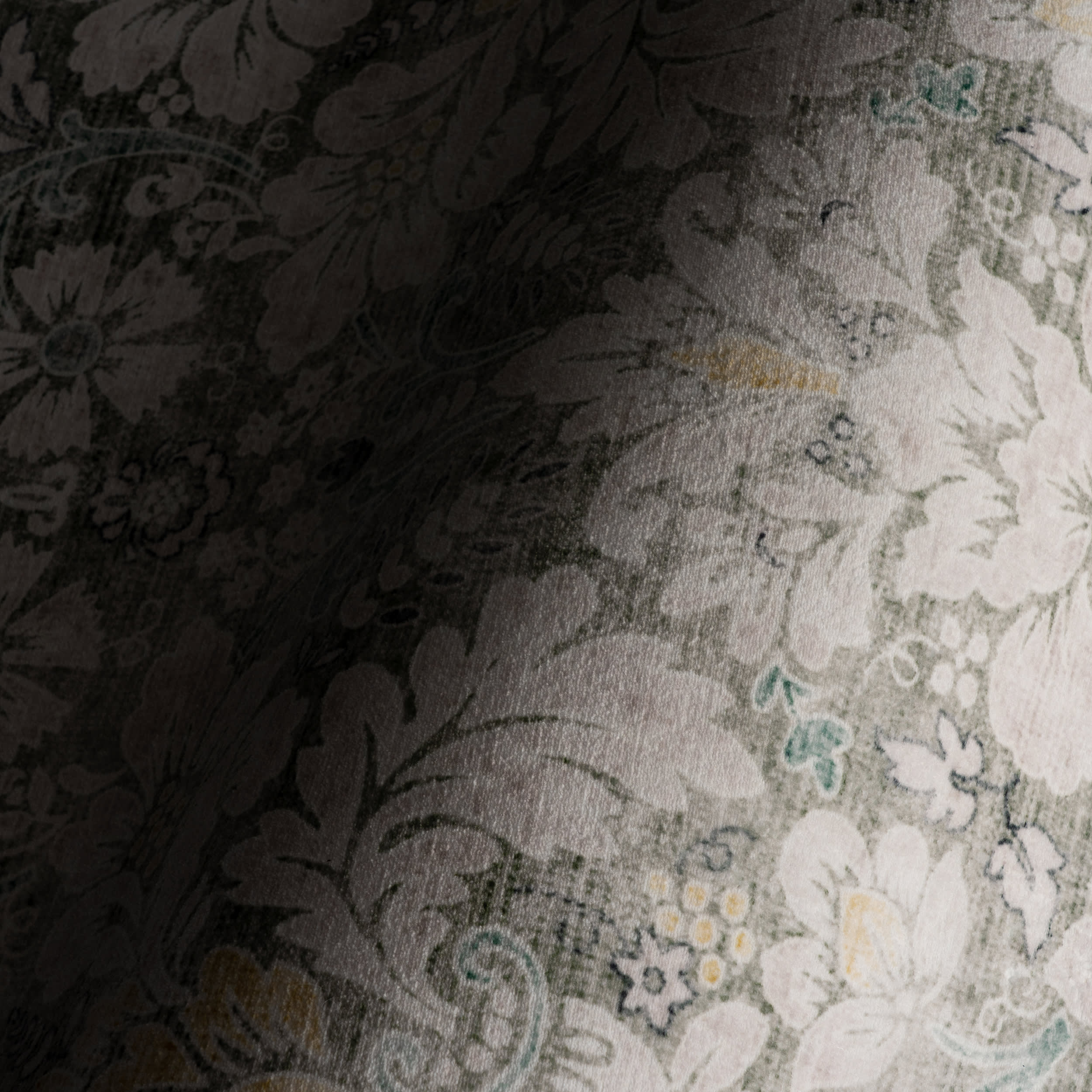 Kinice Traditional Floral Washable Rug | Grey