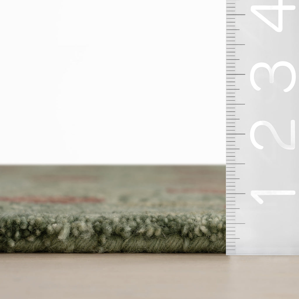 Genevive Modern Floral Wool Rug | Green