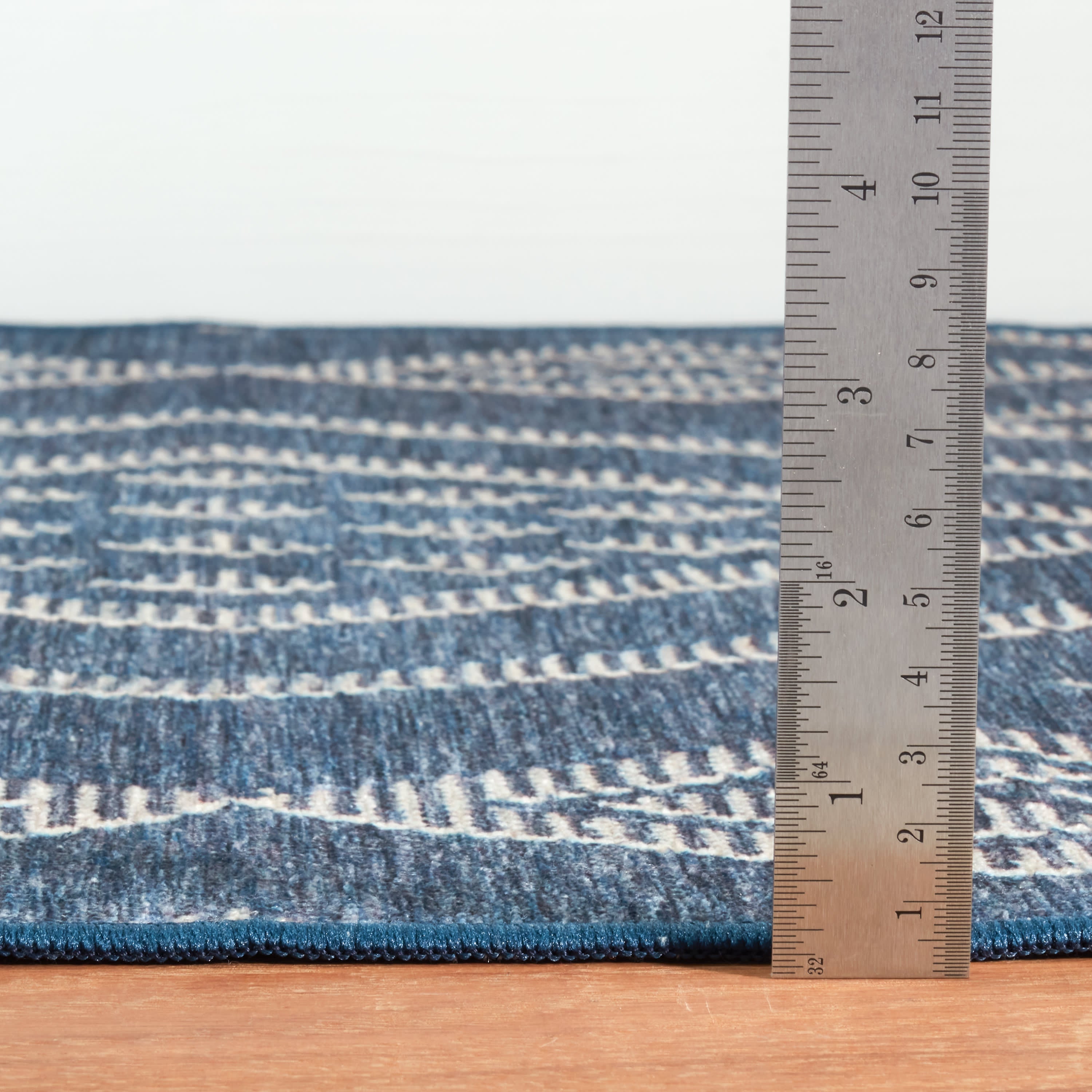Guthrie Machine Washable Rug | Navy