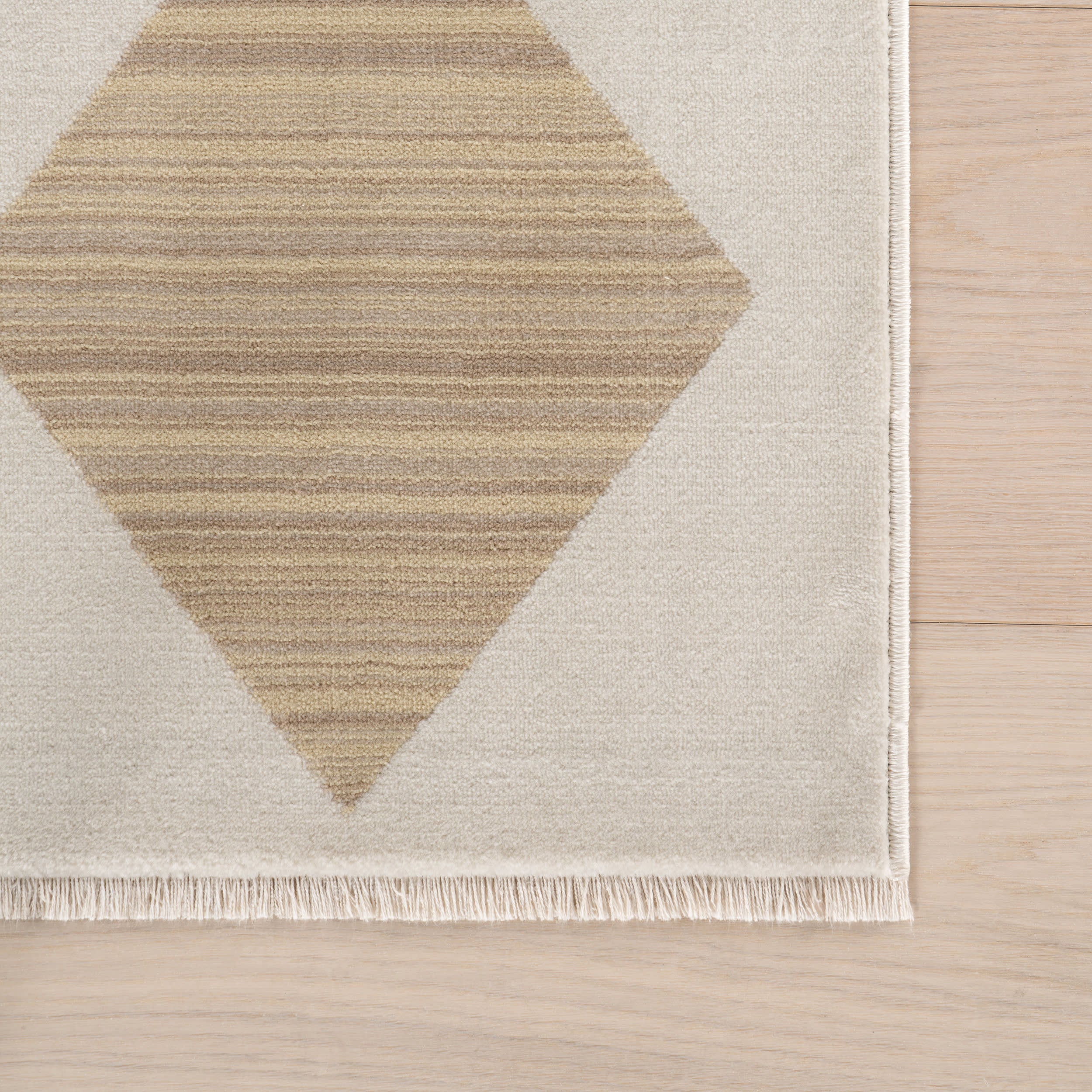 Vanni Checkered Fringed Rug | Ivory