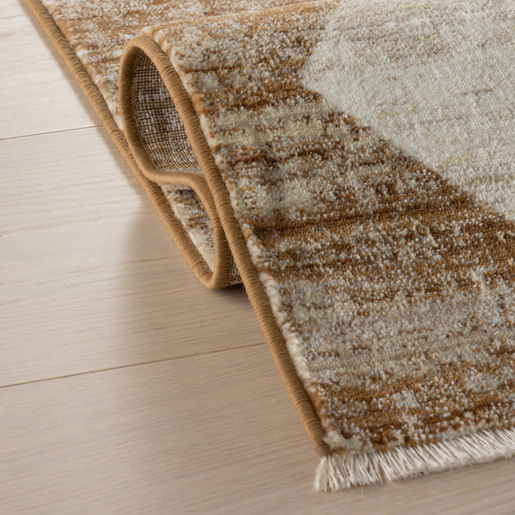 Vanni Checkered Fringed Rug | Tan