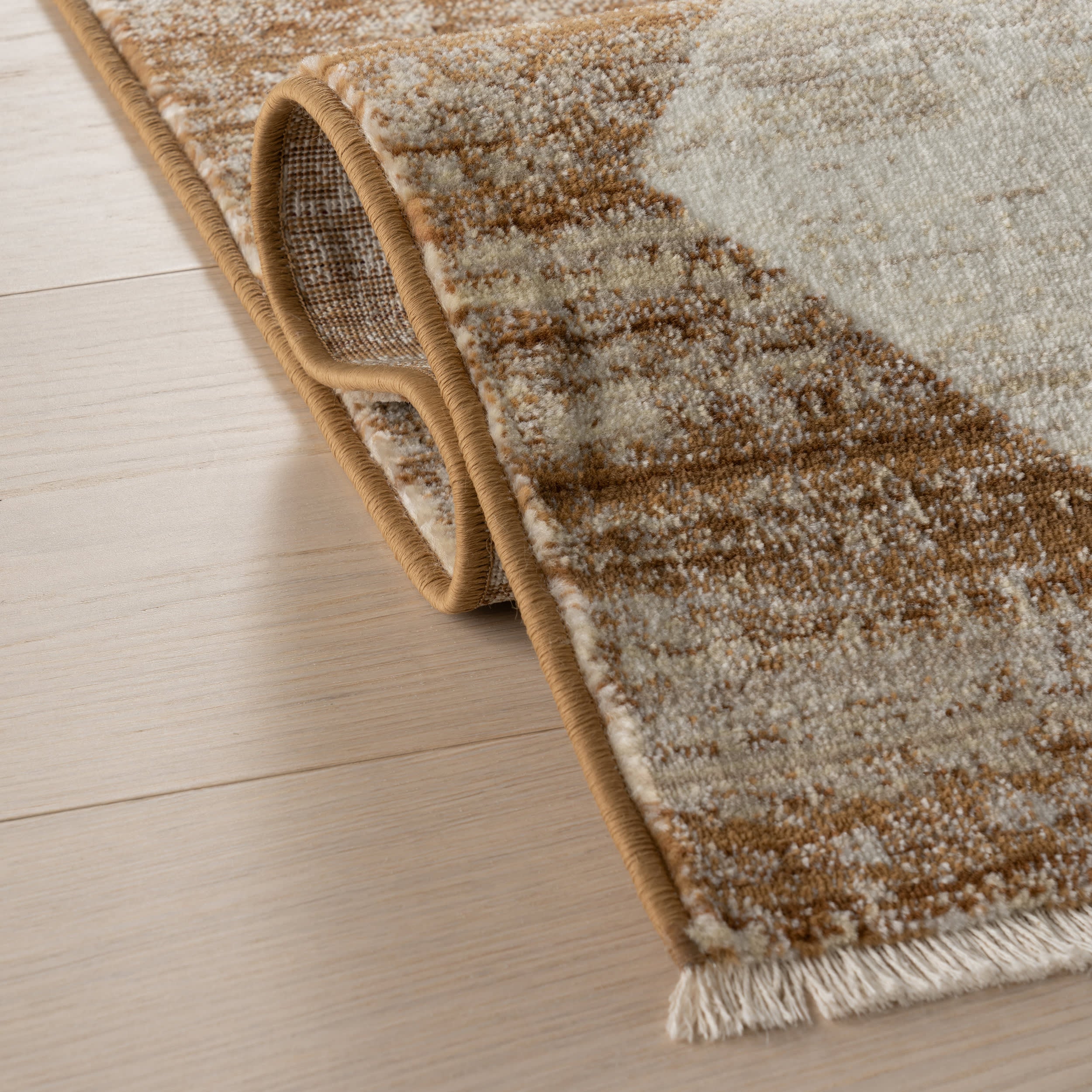 Vanni Checkered Fringed Rug | Tan