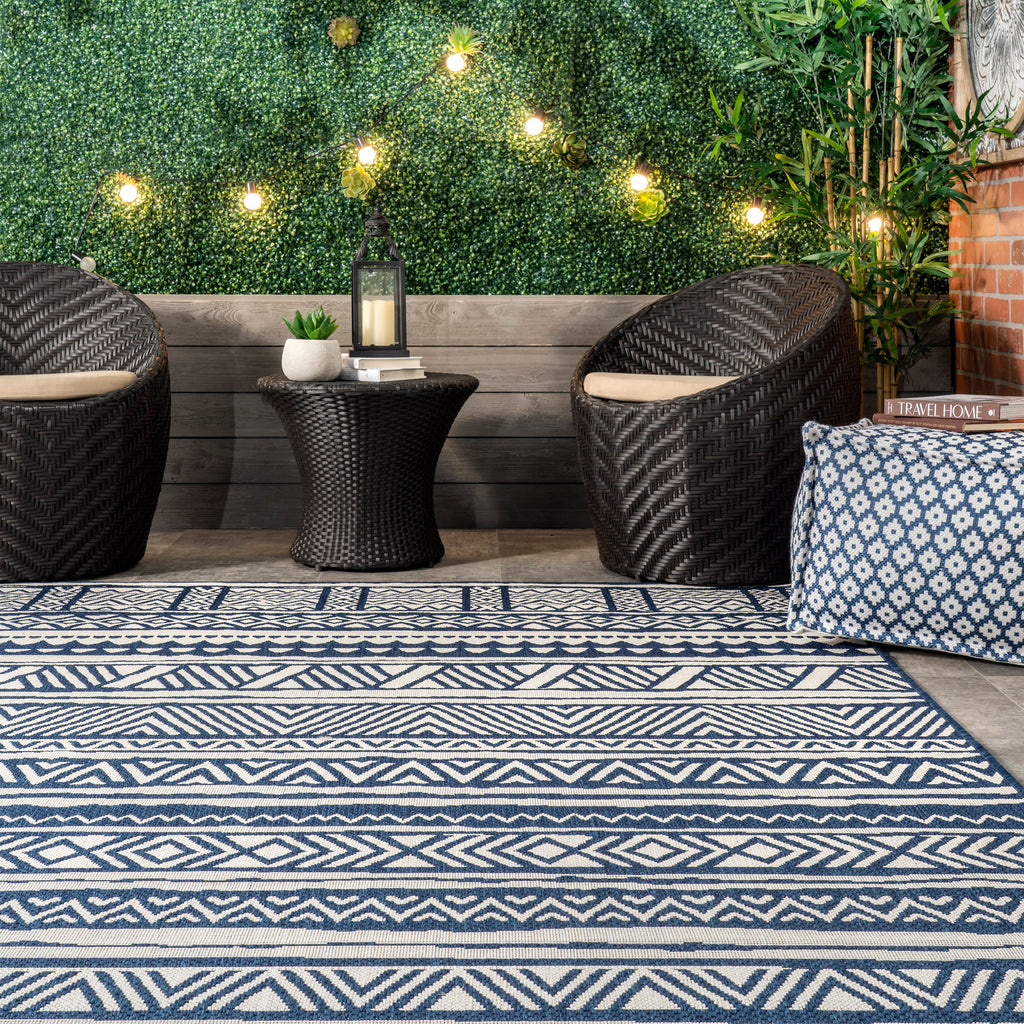 Striped Banded Indoor/Outdoor Rug | Navy