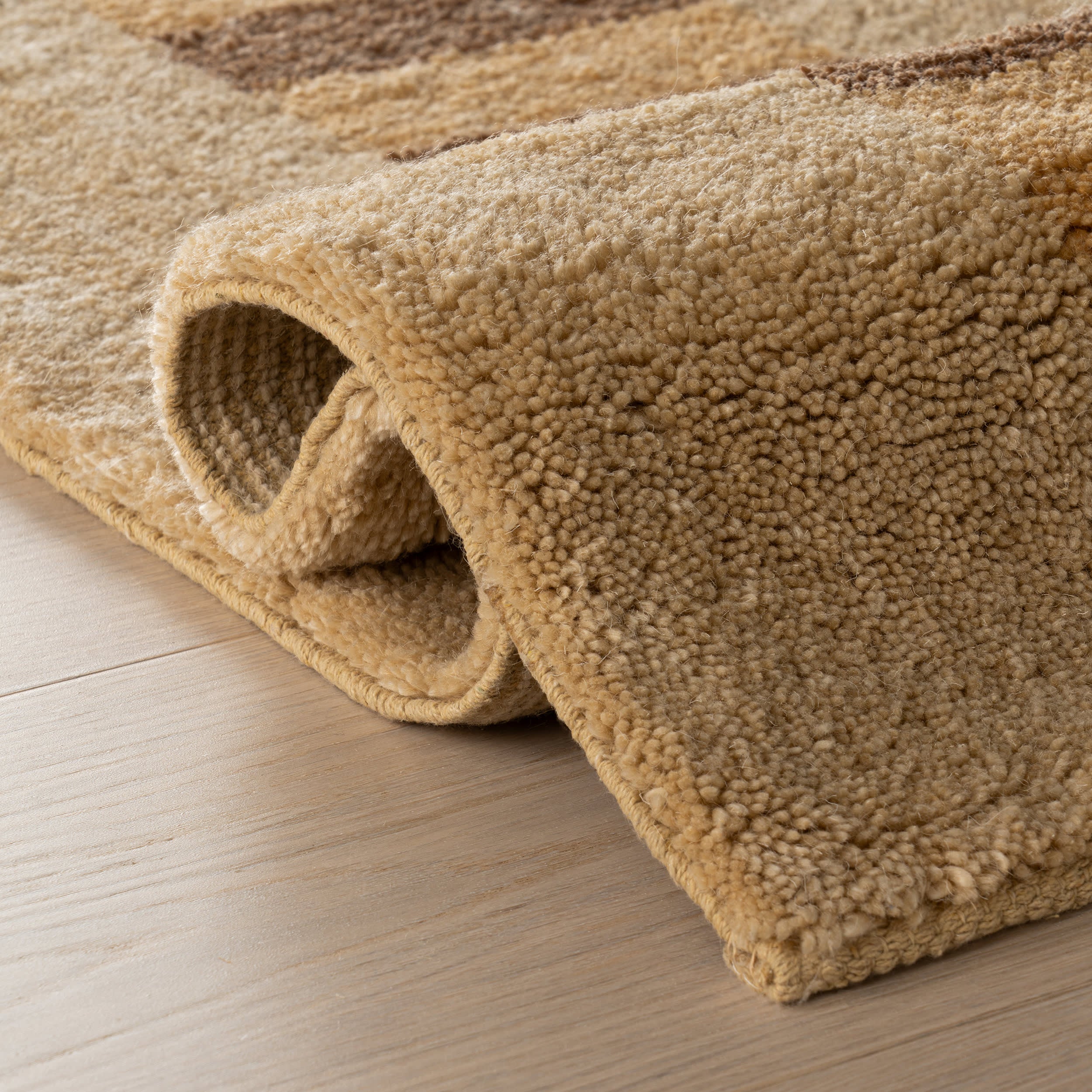 Sabrine Bordered Rug | Tan