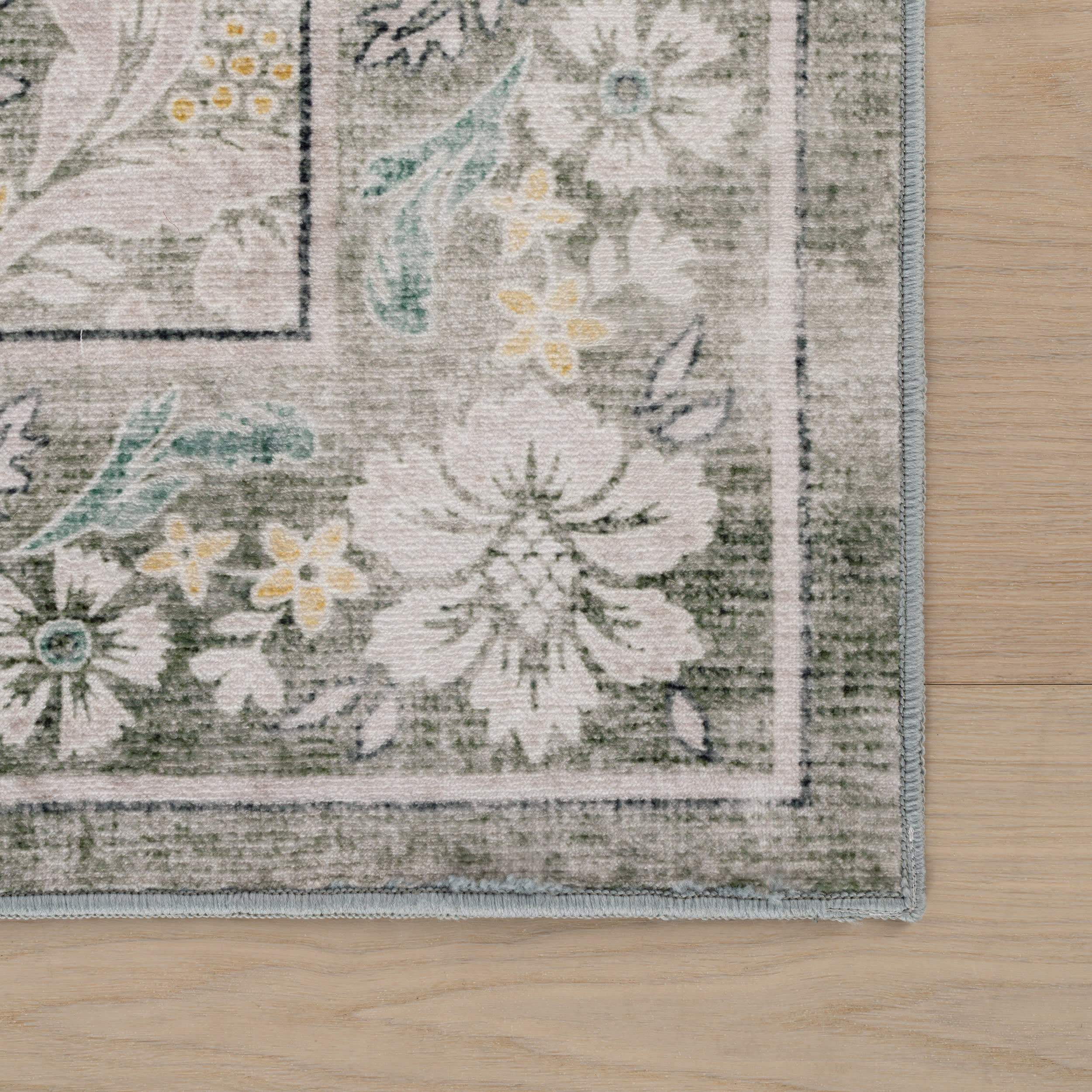 Kinice Traditional Floral Washable Rug | Grey