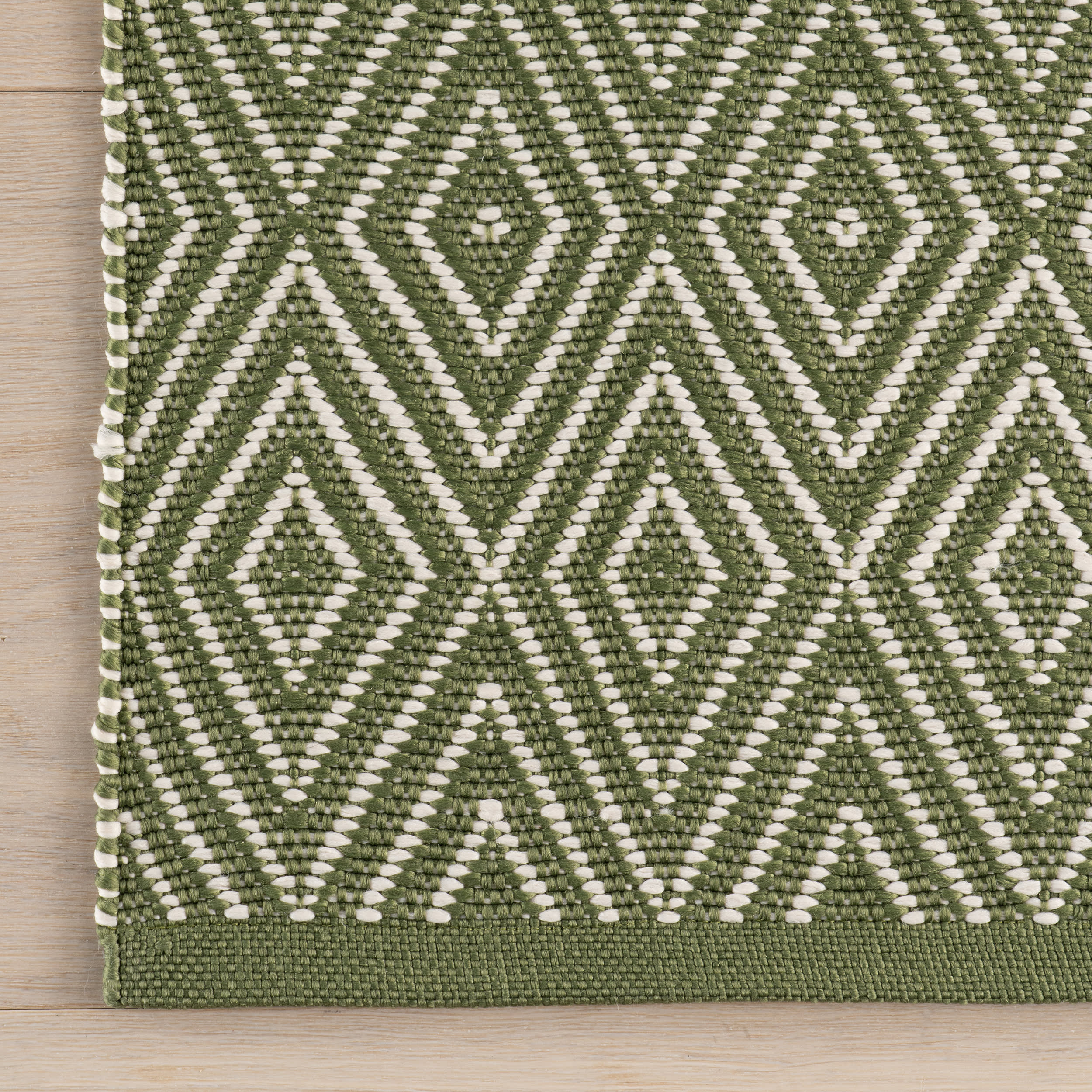Diamond Handwoven Indoor/Outdoor Rug | Sage