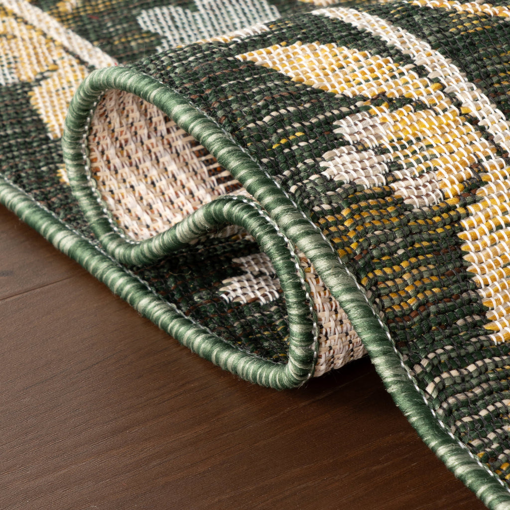 Sanaya Transitional Floral Indoor/Outdoor Rug | Green
