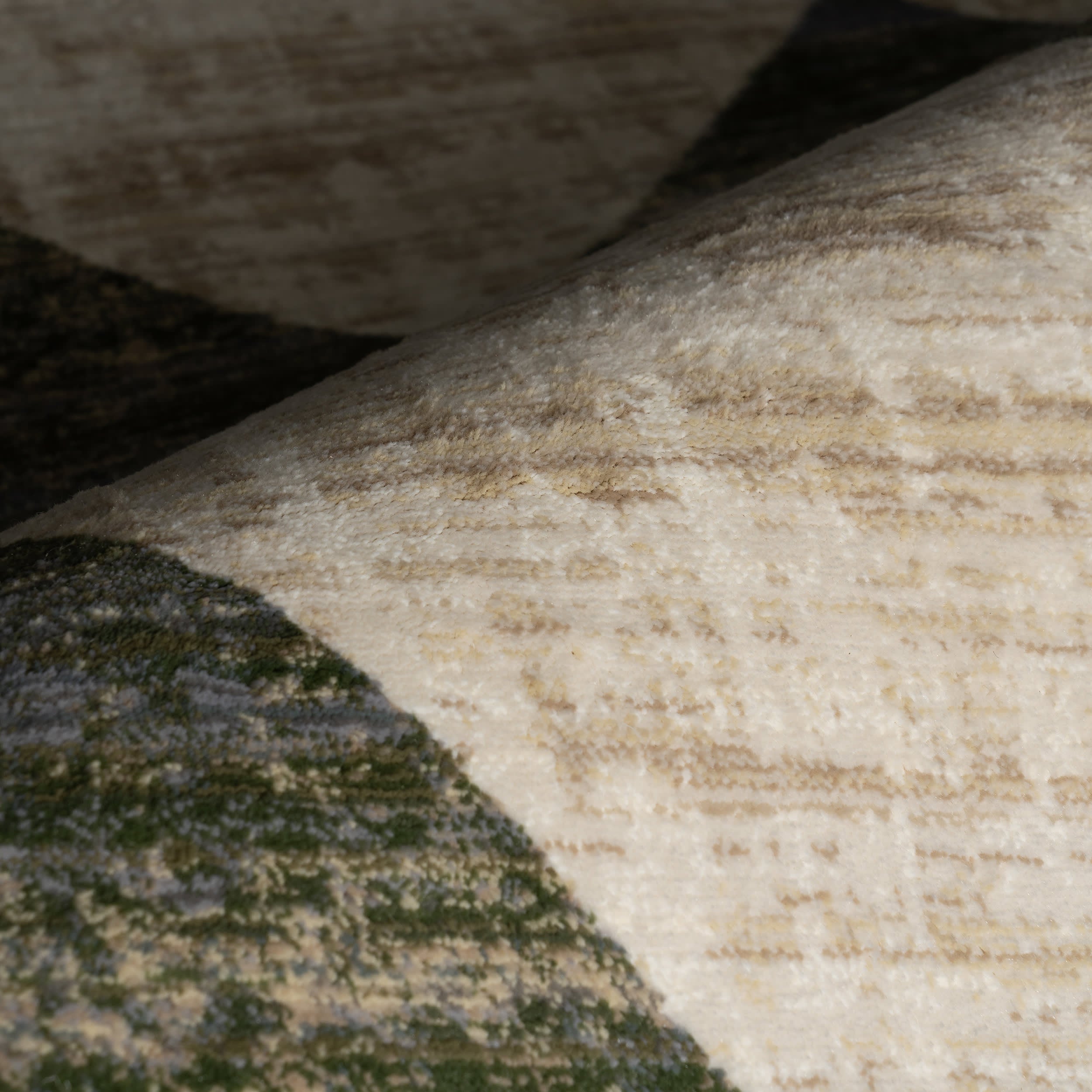 Vanni Checkered Fringed Rug | Green