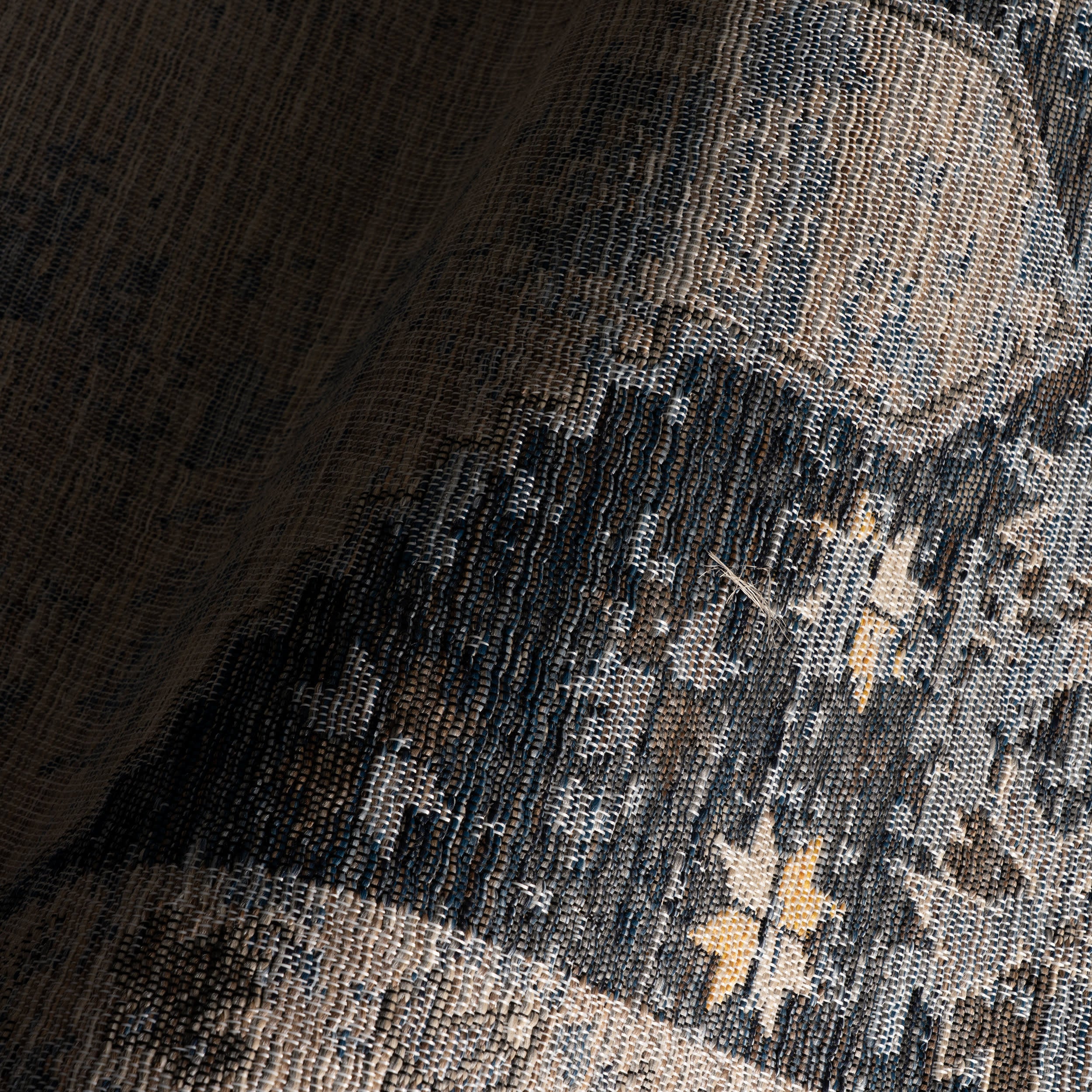 Liamara Traditional Medallion Indoor/Outdoor Rug | Grey Secondary image