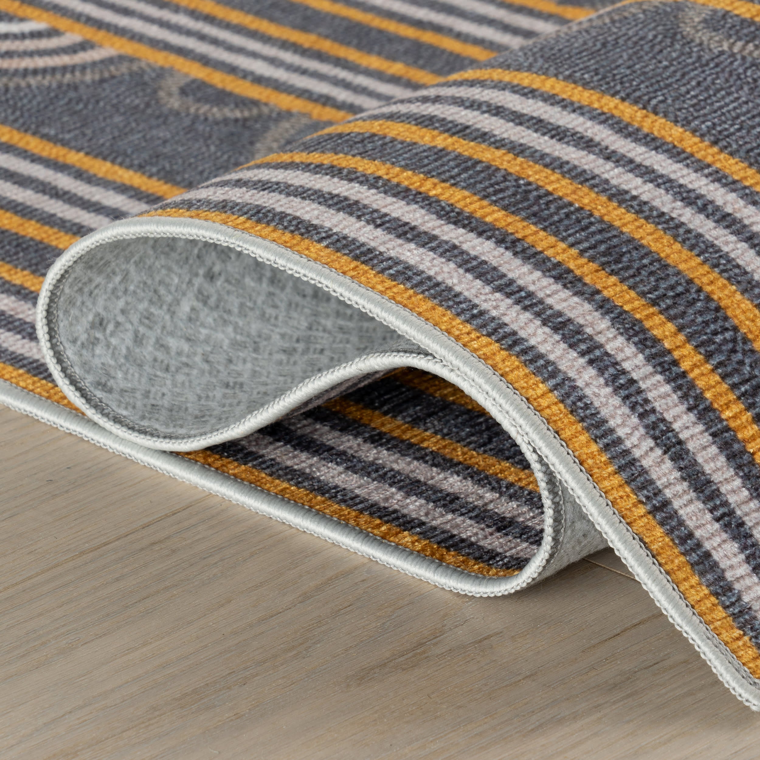 Button Machine Washable Rug | Grey