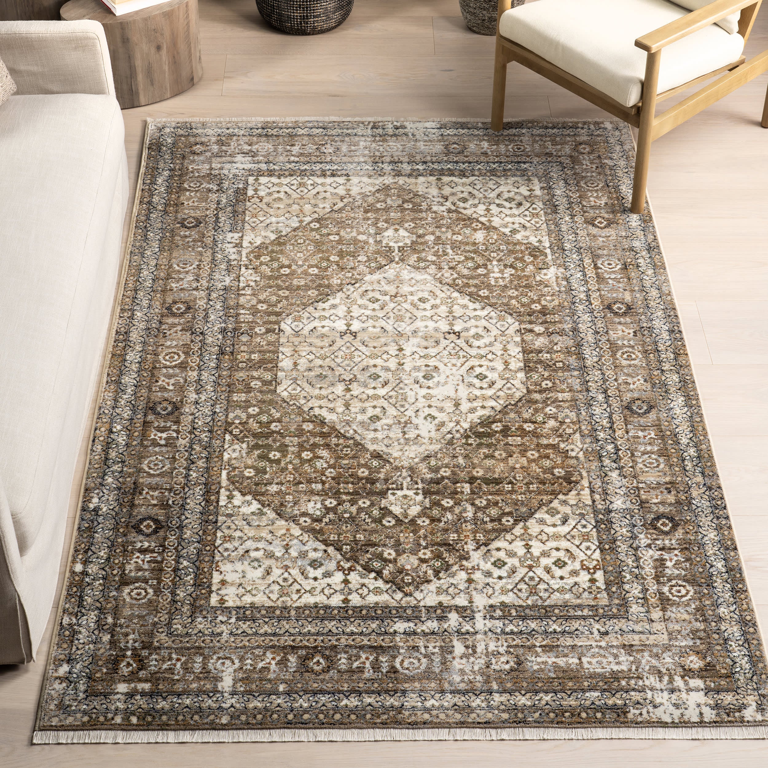 Vintage Medallion Fringe Rug | Brown Secondary image