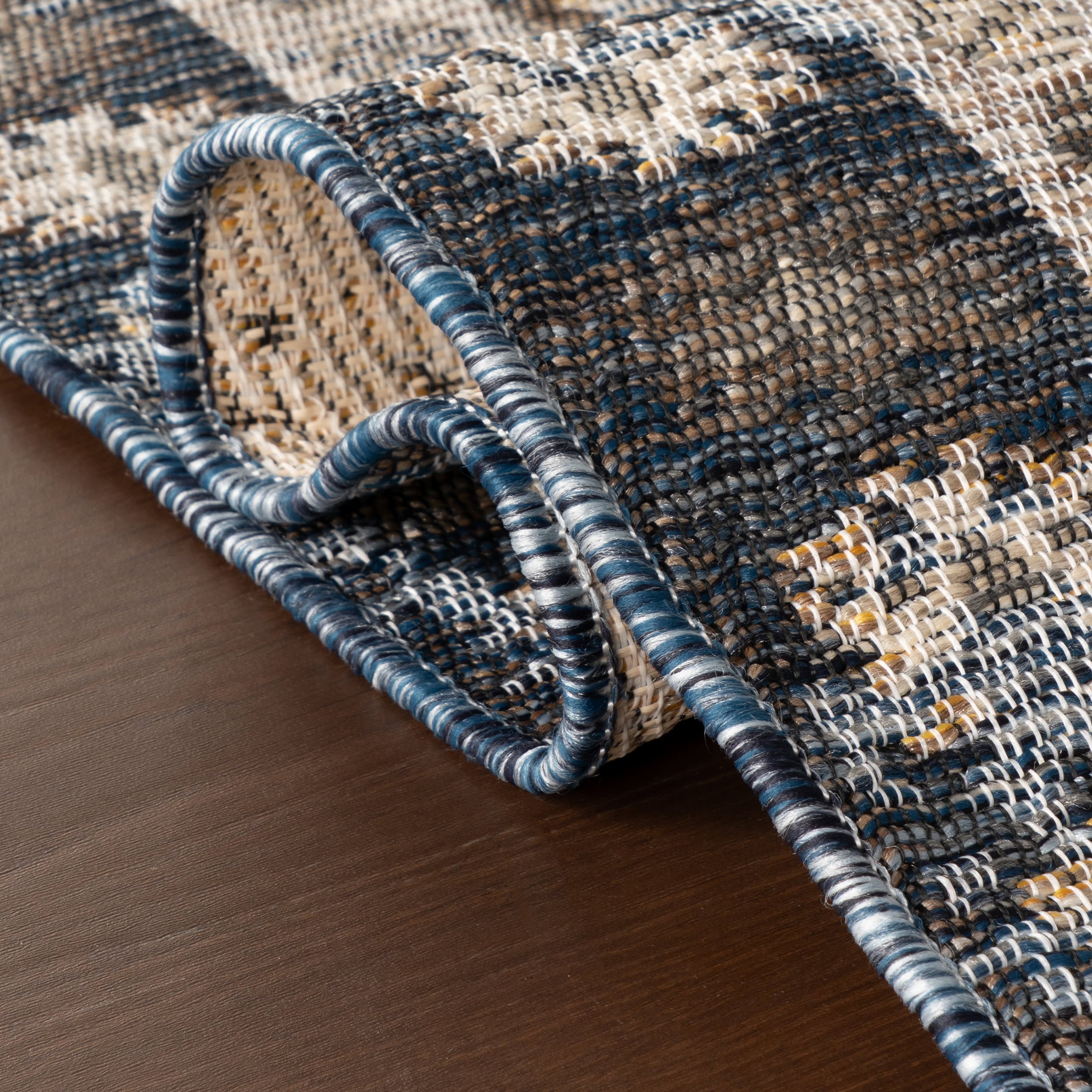 Liamara Traditional Medallion Indoor/Outdoor Rug | Grey