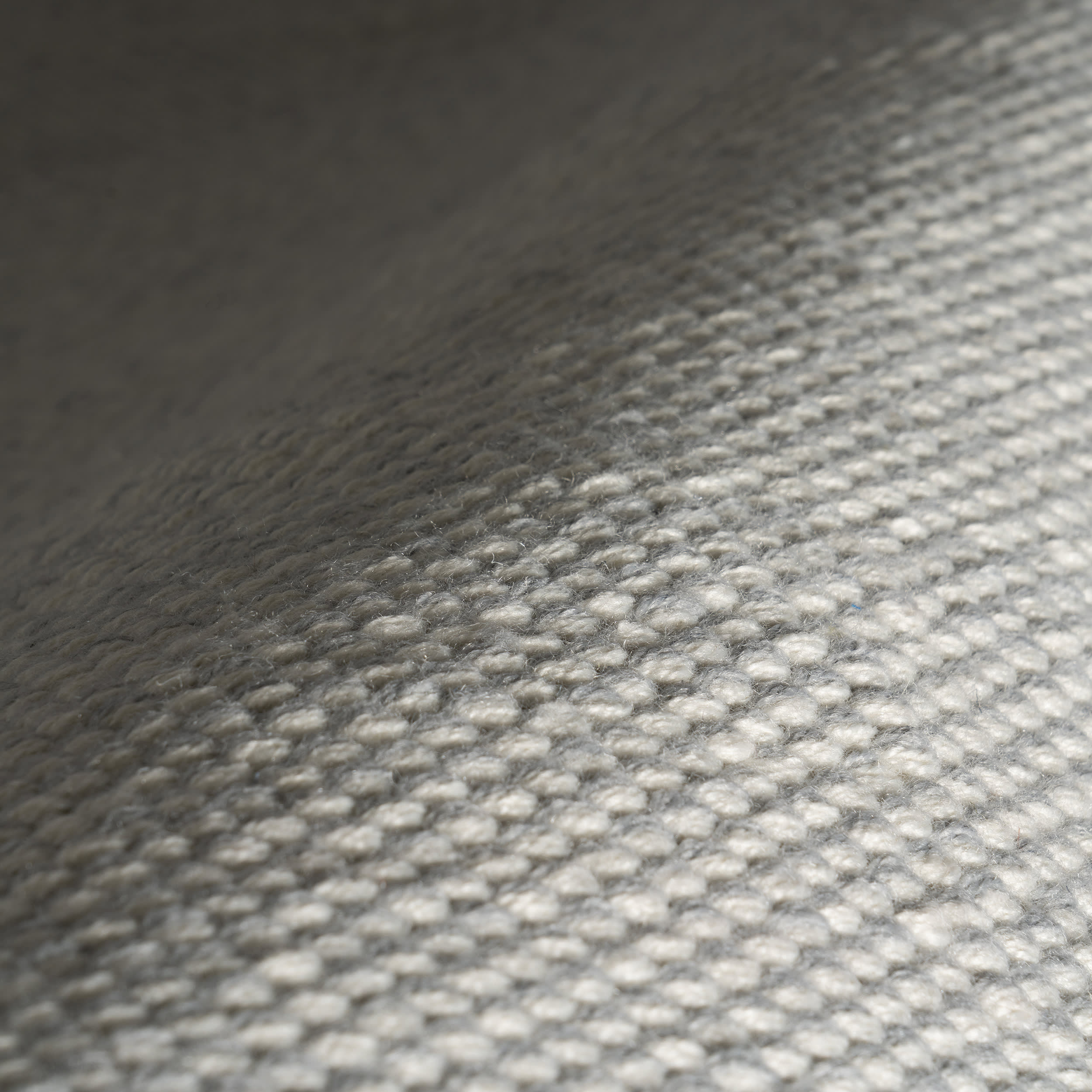 Pebble Handwoven Performance Rug | Grey