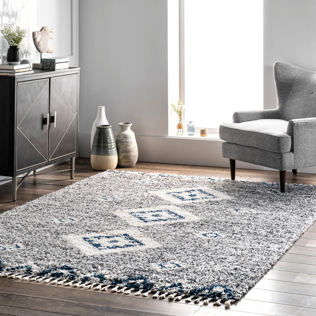 Diamond Totem Shag With Tassels Rug | Grey
