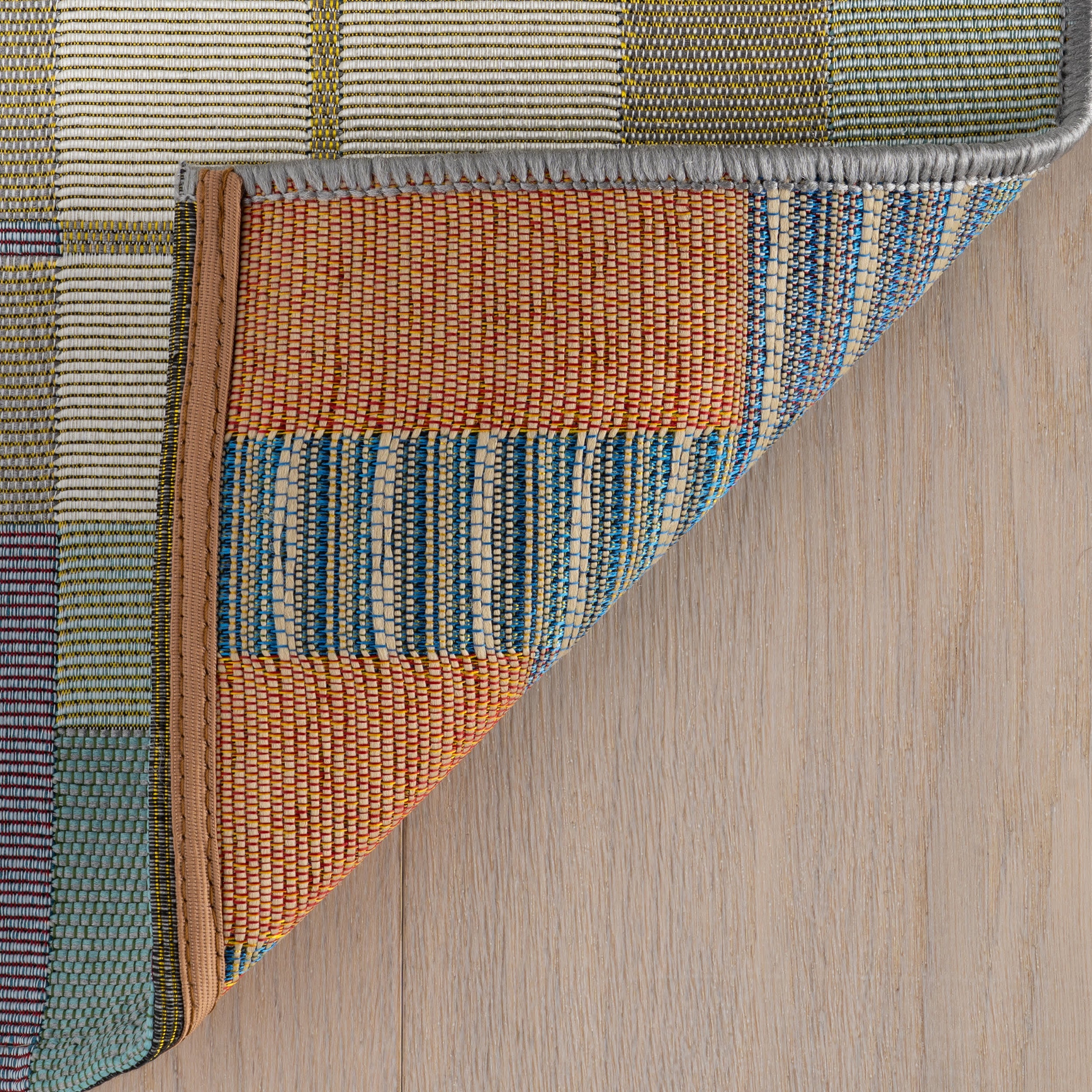 Sundara Modern Plaid Indoor/Outdoor Rug | Grey