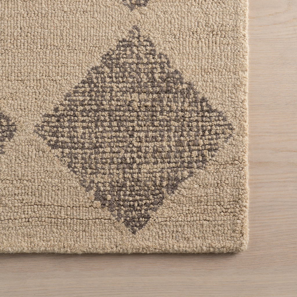 Tova Tufted Diamond Rug | Sand