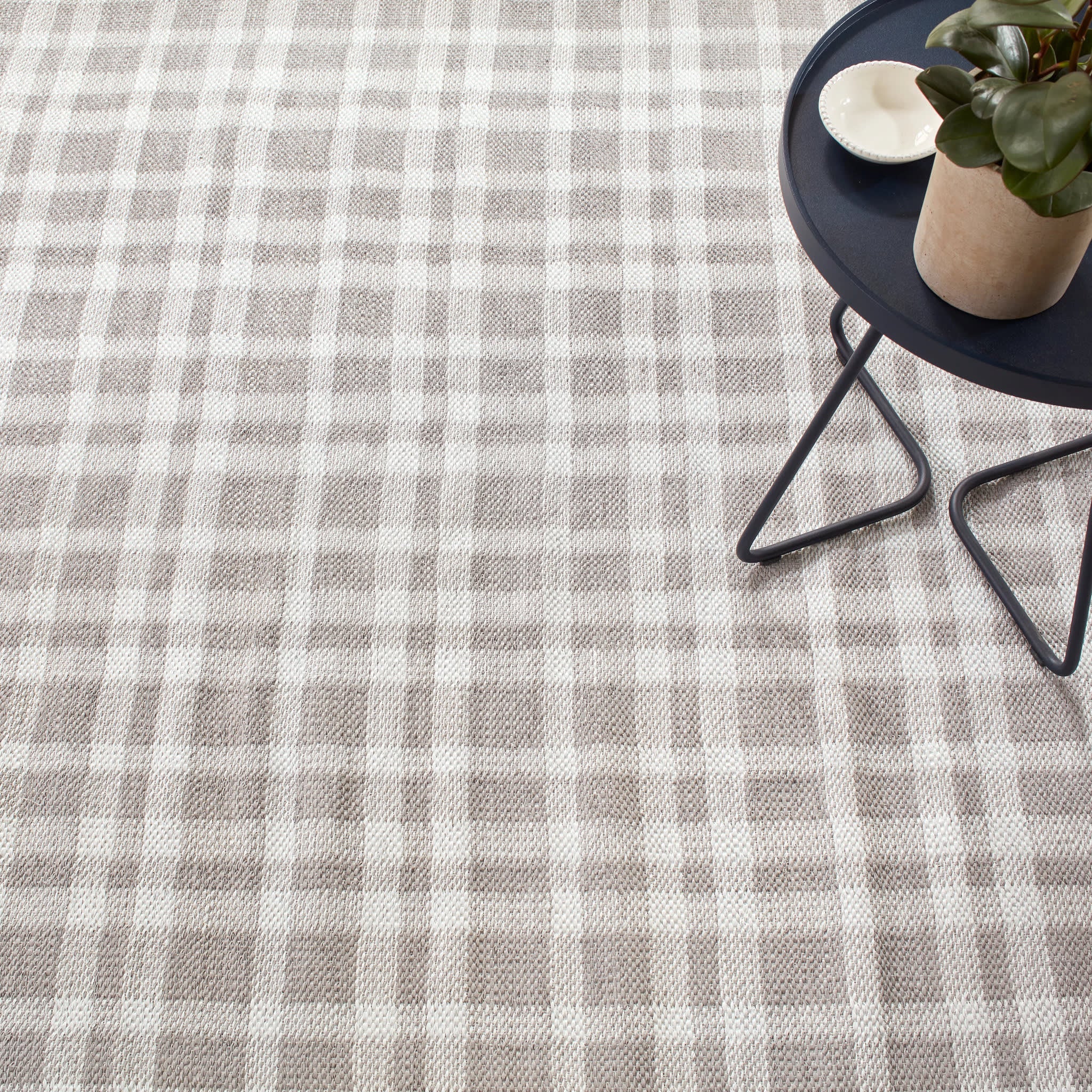 Tattersall Handwoven Indoor/Outdoor Rug | Grey